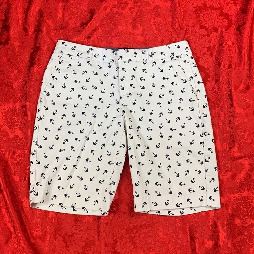 Banana Republic white & blue anchor print mid rise Bermuda shorts, 2
